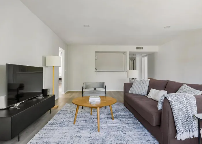 Ferienwohnung Blueground Melrose Pool Nr Griffith Park Lax-1399 Los Angeles