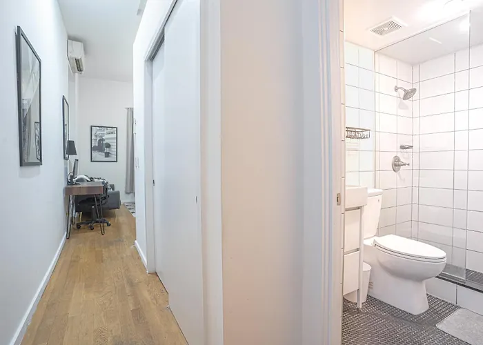 Charming Stay Near Williamsburg In Brooklyn New York