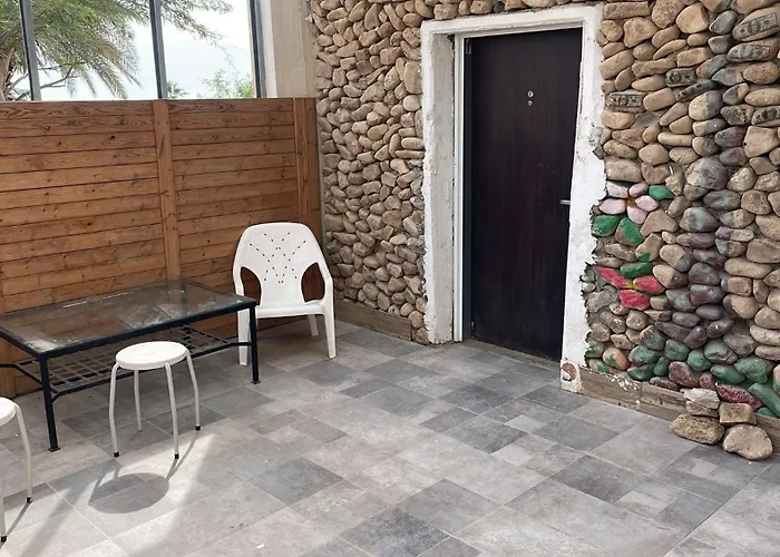 Hayas Place Neve Zohar
