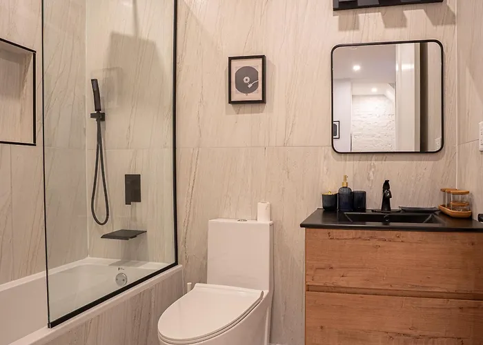 Ferienwohnung Stylish 2Bd Brooklyn Retreat With Backyard & Basement New York