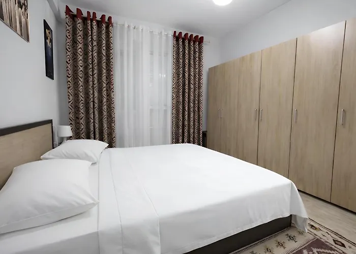 Regency Apartament Univers City Near Tirana Mother Teresa Airport & 10 Min From City Centre