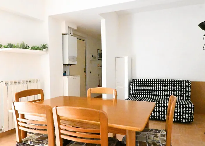Ferienwohnung N219 - Numana, Ampio Bilocale In Centro Con Posto Auto