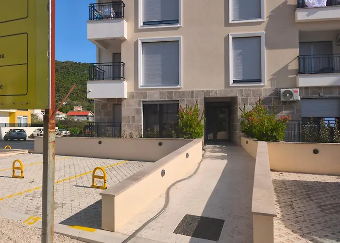 Ferienwohnung Bijela,Dvosoban Stan,Sa Dvoristem Herceg Novi