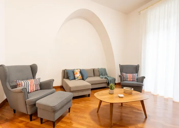 Casa Degli Artisti, A Spacious Apartment In The Center Catania