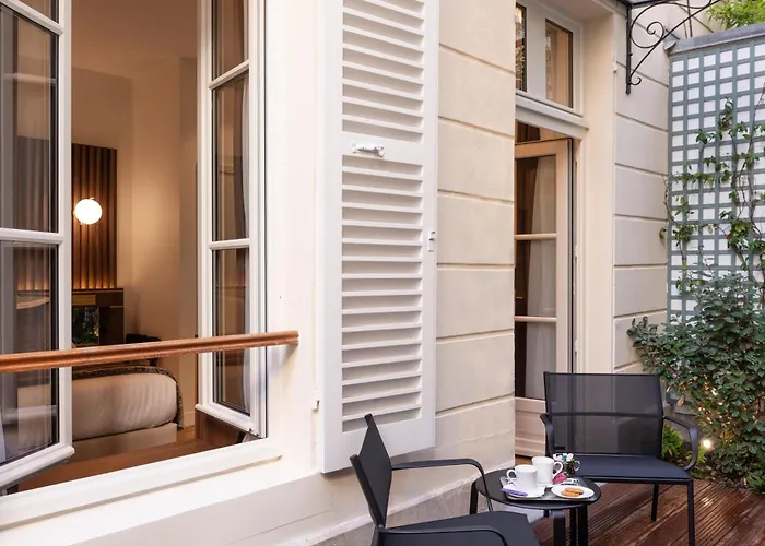 Hotel Lord Byron Paris