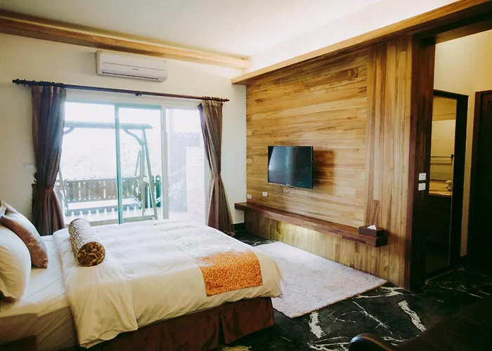 Ferienwohnung Water Moon山灣水月溫泉會館 Yuli