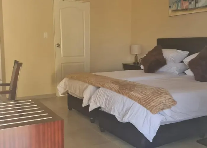 Benoni N12 Hotel