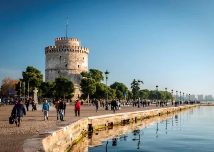 Ferienwohnung Le Plaza, Modern Escape Near Thessaloniki Center