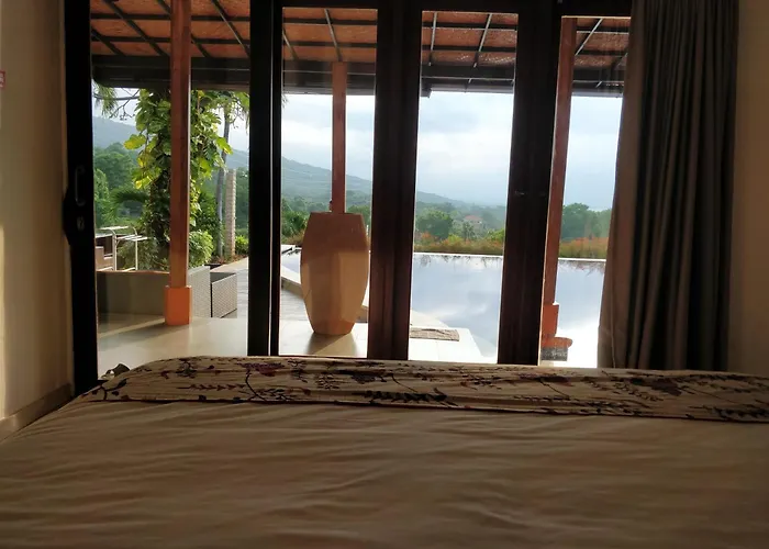 The Dharma Lovina Villa - Mountain And Sea View - Room