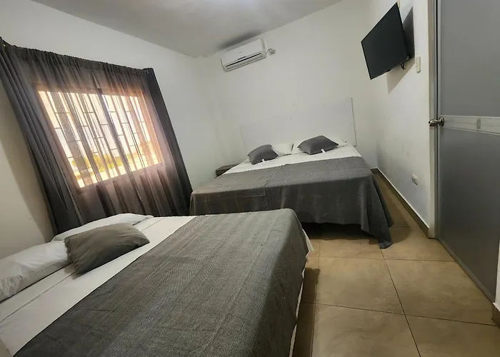 Hostal D' Meli Puerto López