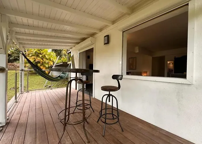 Studio Confortable A Petit-Bourg Avec Terrasse 30 M²