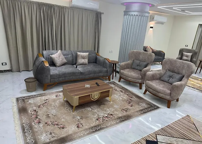 شقة للايجار 280متر 4 غرف 3 حمام منهم غرفة ماستر بالحمام وصاله كبيرة Kairo