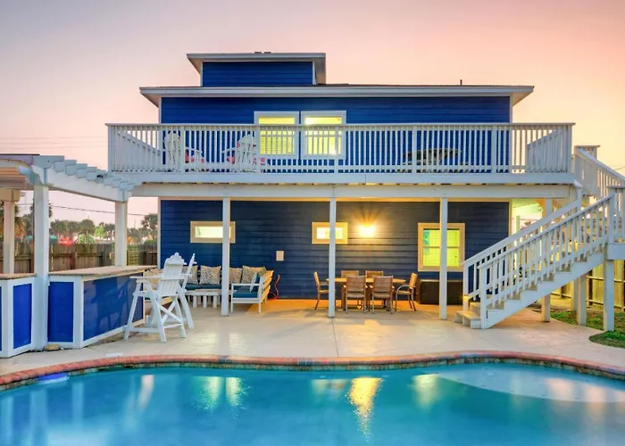 Luxe Coastal Stay W Private Pool Walk To Beach Leave Of Absence By Avantstay Port Aransas
