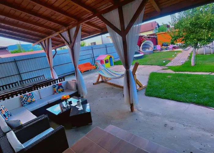 Villa Casa Trandafirilor Călimăneşti