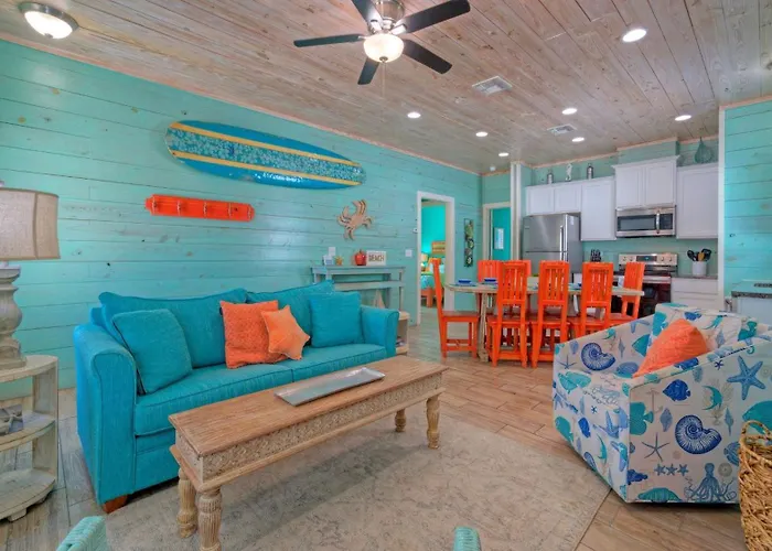Family-Friendly Beach Home W Pool Porch Beach Access Surf Station By Avantstay Port Aransas
