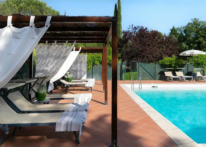 Stone Apartment Among Vineyards Near Arezzo