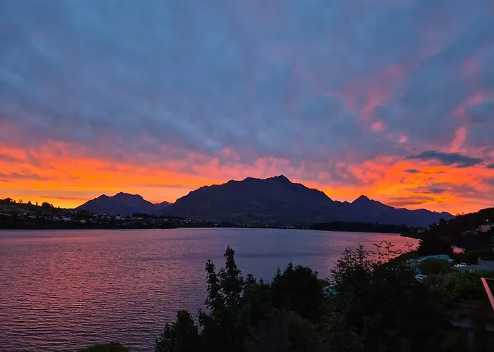 Lake Oasis Queenstown