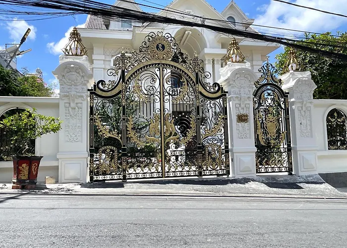 Can Ho Biet Lap Thuoc Tang Tret Trong Villahotel - Gan Trung Tam Đà Lạt