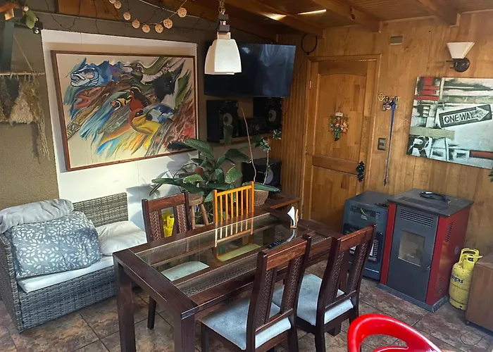 Habitacion Con Cama Simple, Wc Privado Y Ducha Compartida, En Barrio Acogedor Y Silencioso Puerto Montt