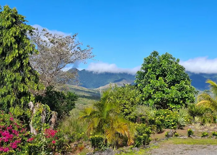 Secluded Riverfront Home - Boquete Area With Pool Bajo Boquete