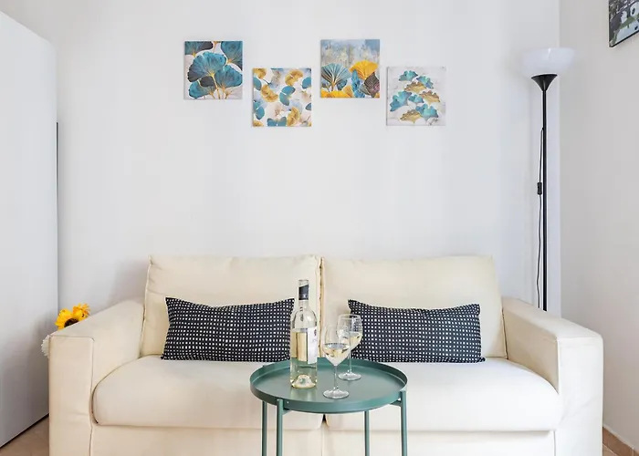 Hostly Forlanini Family Apartment Near Gianicolo Rom