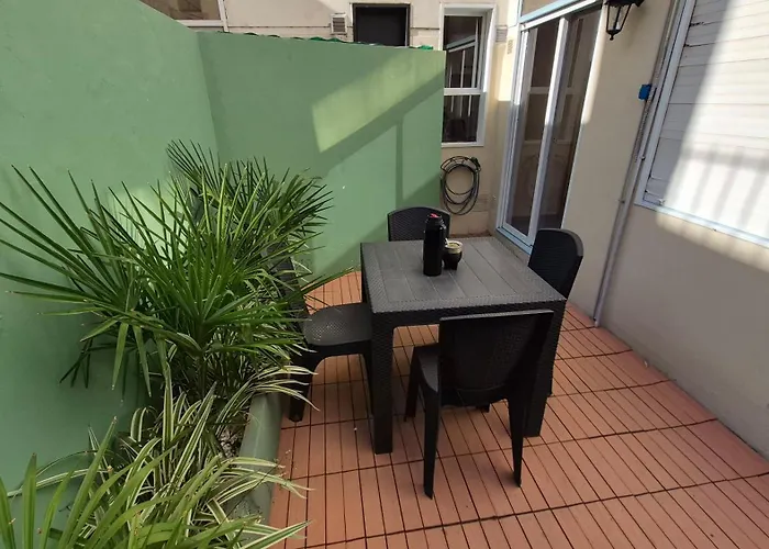Depto Centro Con Patio Pet Friendly La Canada Córdoba