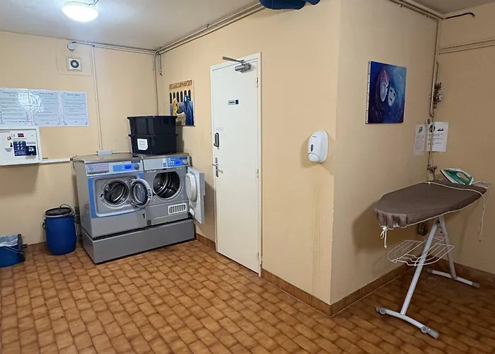 Studio Pour 4 Avec Wi-Fi Inclus, Vue Sur Mer A Roquebrune-Cap-Martin - Fr-1-827-64