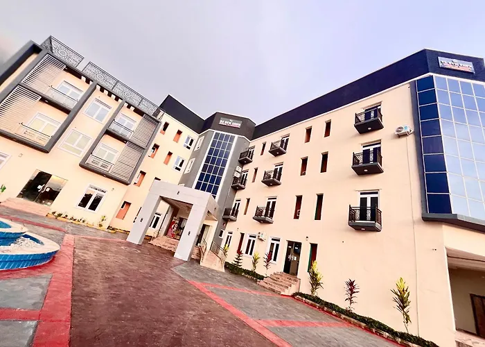 De New Dawn Hotel And Lounge Ife