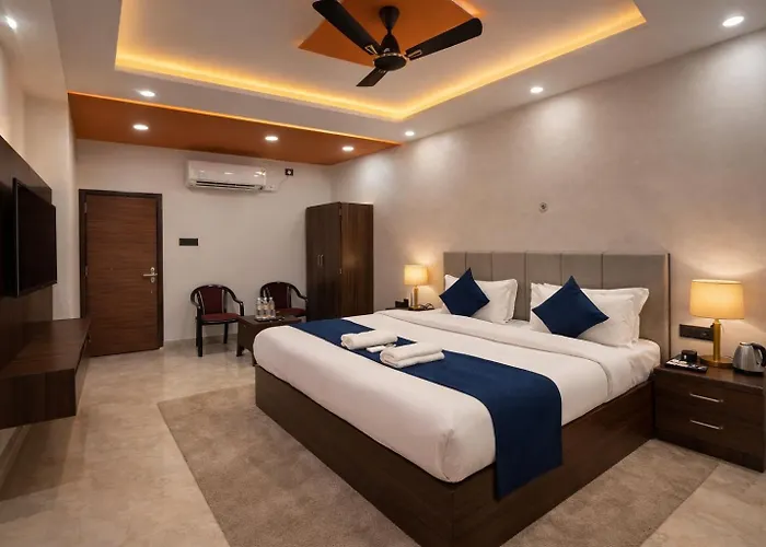 Hotel The Ram Lakhan - Near Ram Mandir Ayodhya Luxurious & Comfortable Stay