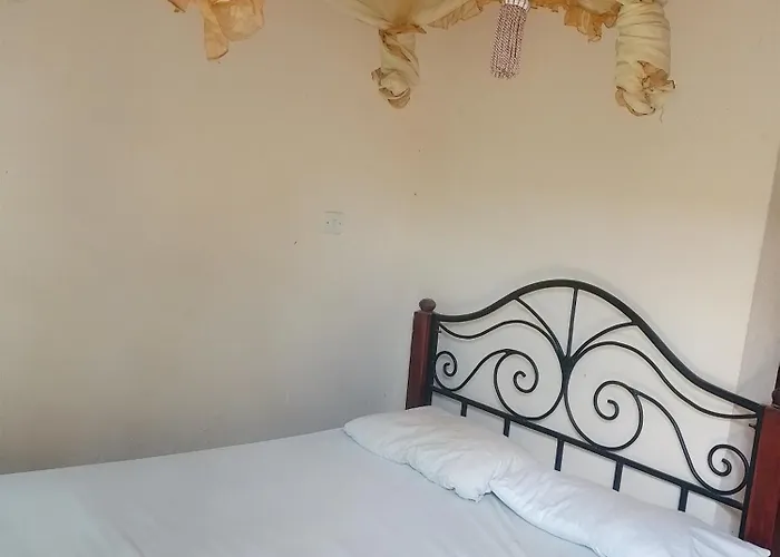 Creek Gardens Hotel Kilifi