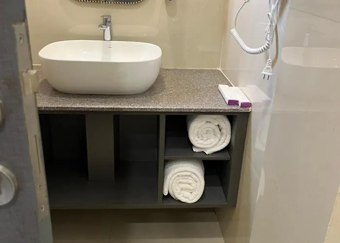 Hotel The Ram Lakhan - Near Ram Mandir Ayodhya Luxurious & Comfortable Stay