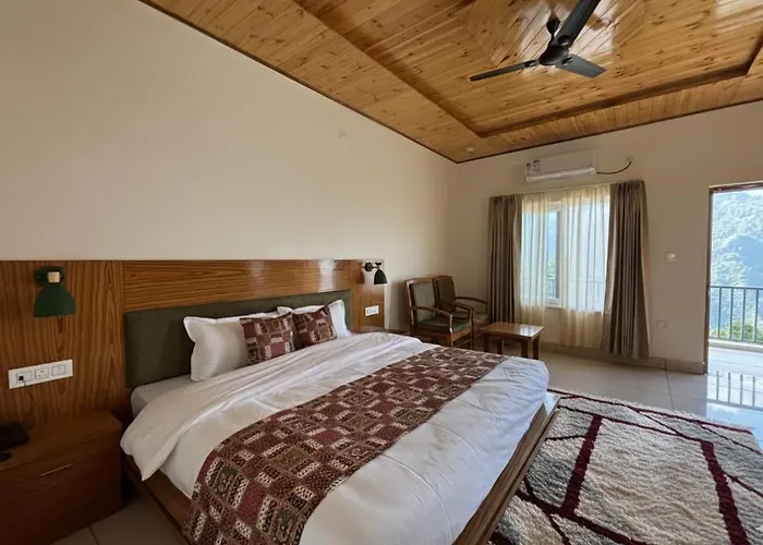 Vistaar Hotels & Resorts Pauri