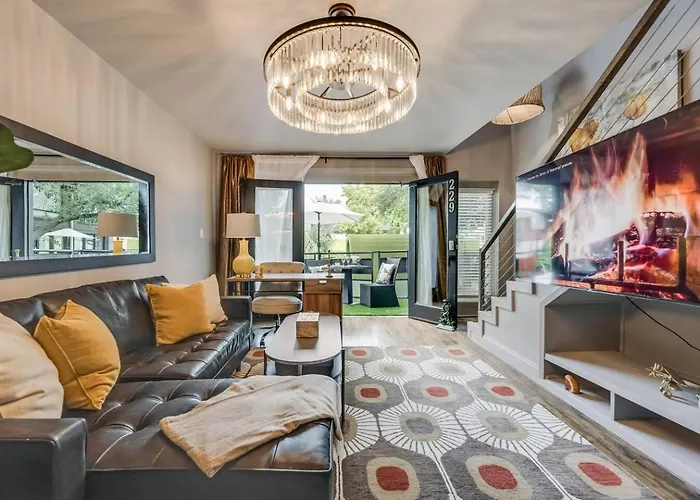 Swiss Avenue Spacious Loft Dallas