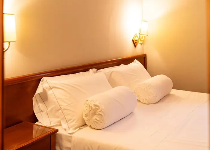 De Curtis Suites&Rooms By Malia Catania