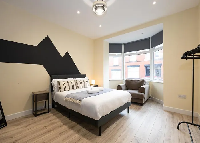 Spacious 4Br Home Perfect For Groups & Contractors Manchester