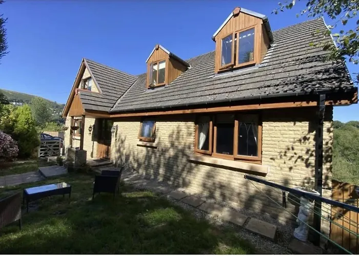 Peaceful Nature Reserve Edge Getaway Deluxe Annexe Swansea