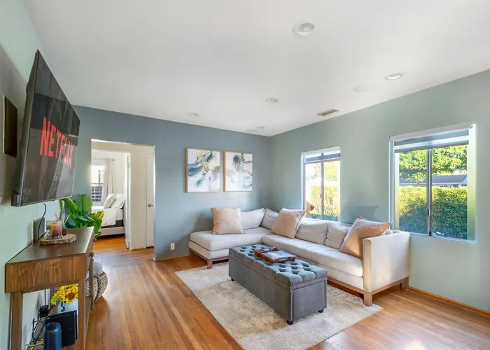 5 STAR BEAUTIFUL LONG BEACH HOuSE