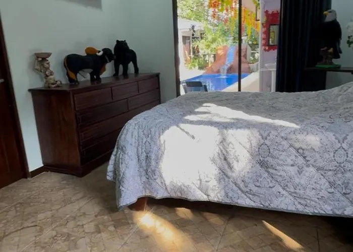 Villa Casa Tres Diamantes 6Pax, Pool, Ac, Wifi Parrita