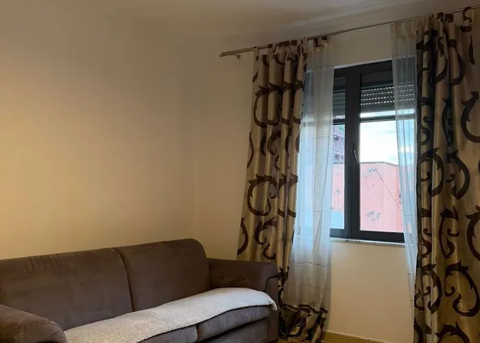 Hostel Urban Nest Tirana