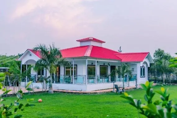 Brigadiers Retreat Farm Noida