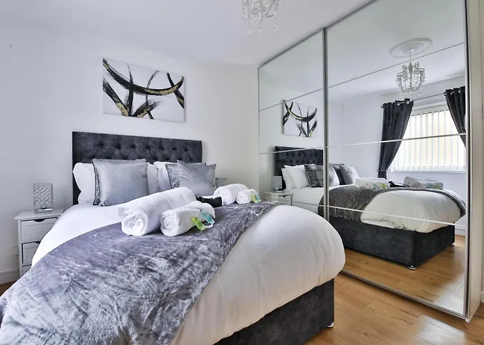 Cecil Luxe Stay Stylish Swansea Apartment