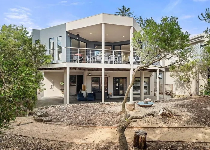 Silverdreams Family Retreat On Beach Rhyll