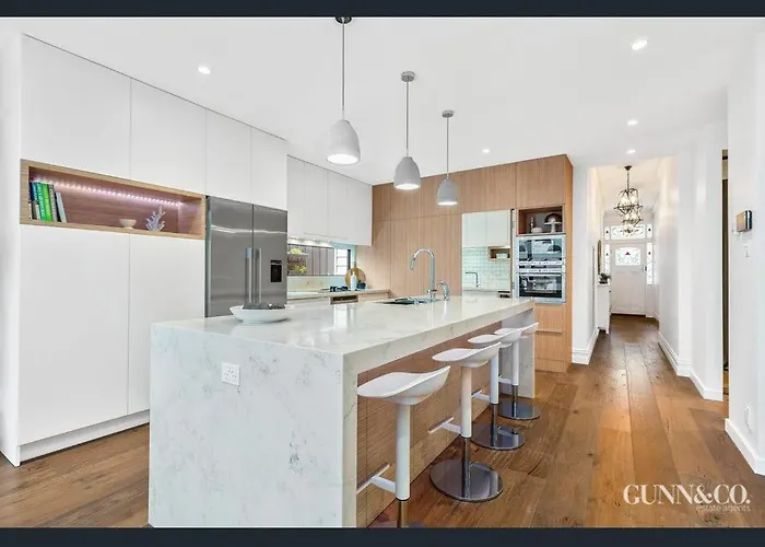 Villa Luxury Family Retreat, Sleep 7, Parking & Garden Melbourne City