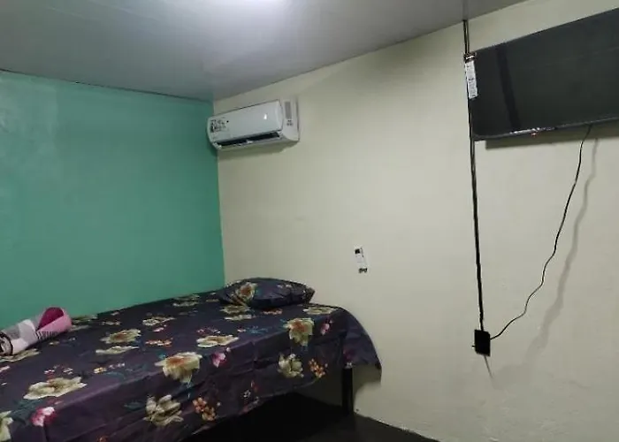 Hostel La Bambu Quepos