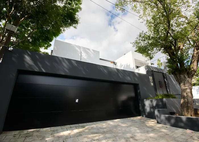 Parkhurst Urban Oasis- A Luxury Stay Johannesburg
