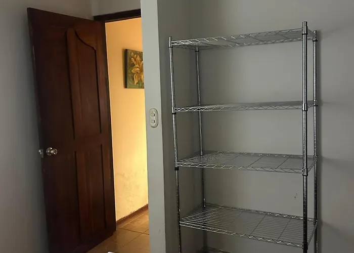 Private Room One Block From The Beach Coco
