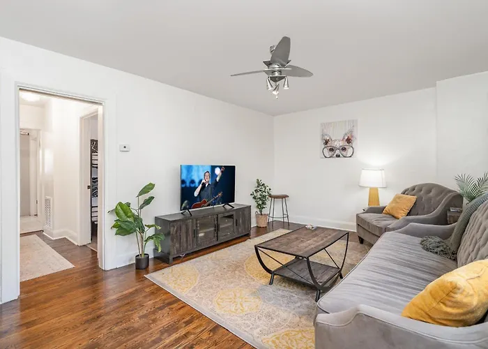 Villa Chroma - 2 Units - Mins To Broadway & Germantown Nashville