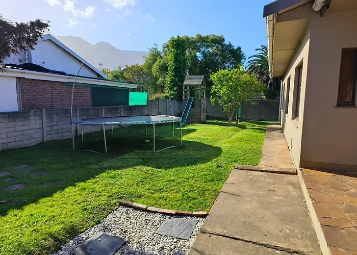 Villa Family-Friendly House In George