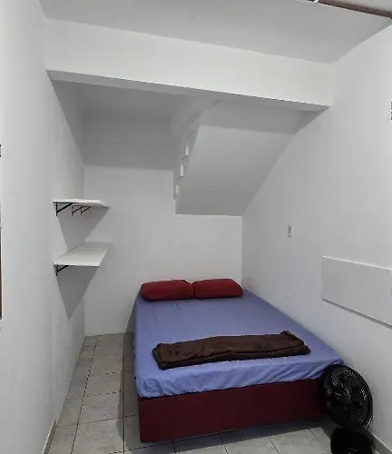Casa Para 4 Pessoas Rua Corrupiao Bombas Bombinhas