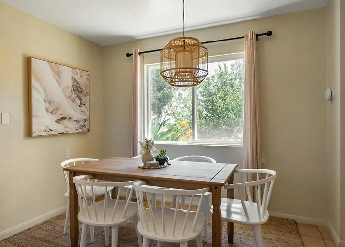 Light & Airy By Coastline Vacation Rentals San Diego